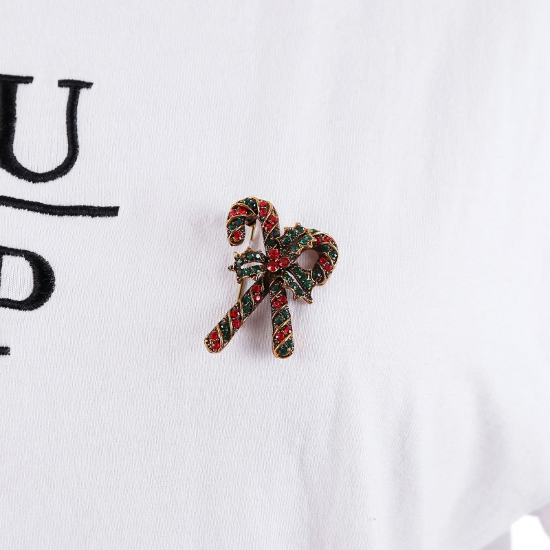 Broš od legure s dijamantnom završnom obradom, unisex, dekorativni dodatak (Materijal: Legura; Obrada: Dijamantna; Stil: Unisex; Funkcija: Dekoracija)
