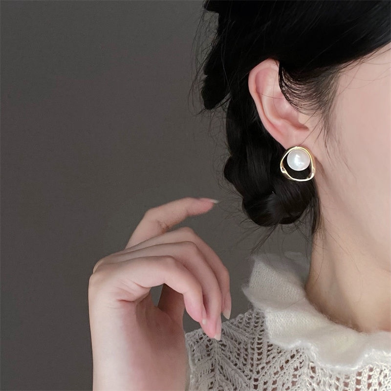 Clips de urechi geometrice Mosquito Coil pentru femei, material: aliaj de zinc, acoperire electroplating, primăvara 2024