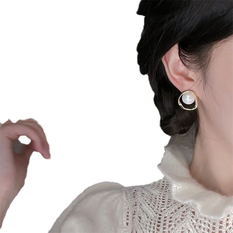 Clips de urechi geometrice Mosquito Coil pentru femei, material: aliaj de zinc, acoperire electroplating, primăvara 2024