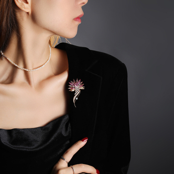 Xiliangfeizi meďová brošňa – sny gradientné kryštálové dymové kvety, elektroplatovaná povrchová úprava, dámsky módny doplnok na dekoráciu, model X6201-1-430