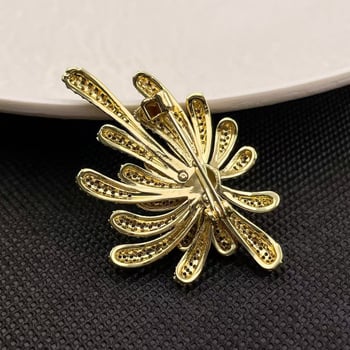 Réz brooch cirkónos bevéséssel, elektroplattolt felület, divatos ruházati kiegészítő