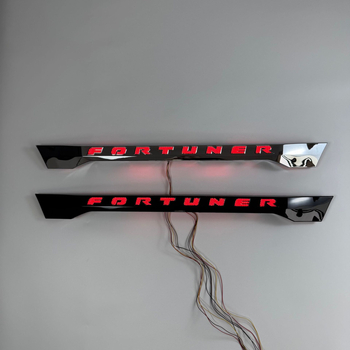 Toyota Fortuner 2012–2015 LED stražnja svjetla