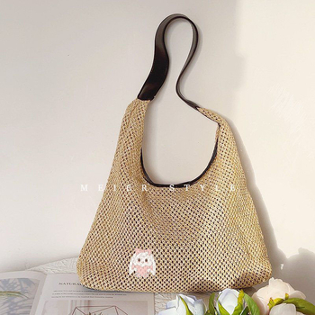 Geantă Tote Corduroy — Capacitate mare; Închidere magnetică; Captușire: iarbă; Stil vacanță plajă