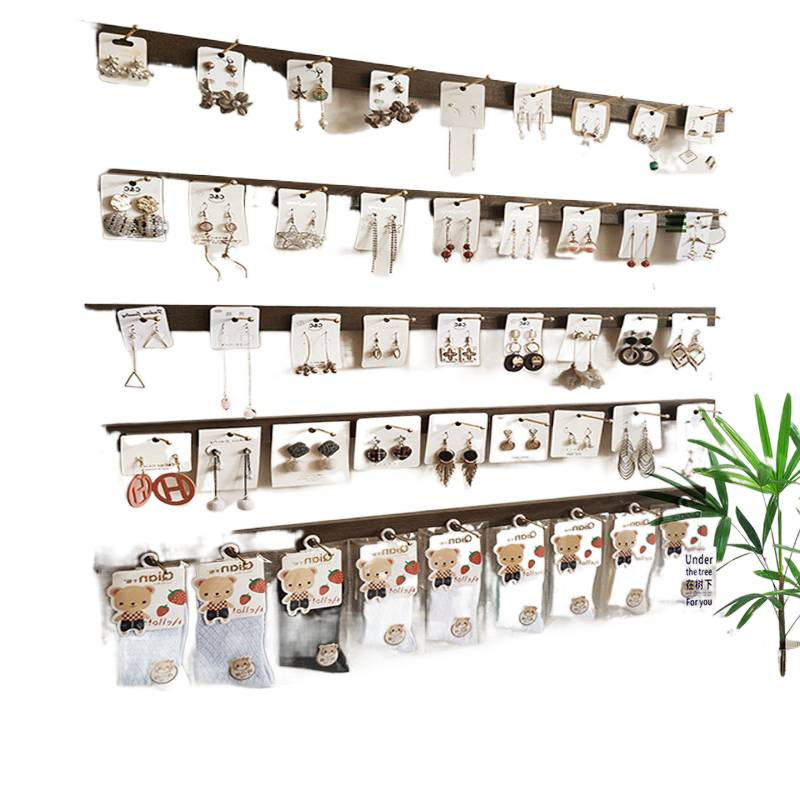 Raft de afișare pentru bijuterii montat pe perete, din lemn, cu etaje duble și inserții de jad, execuție cu artă din fier