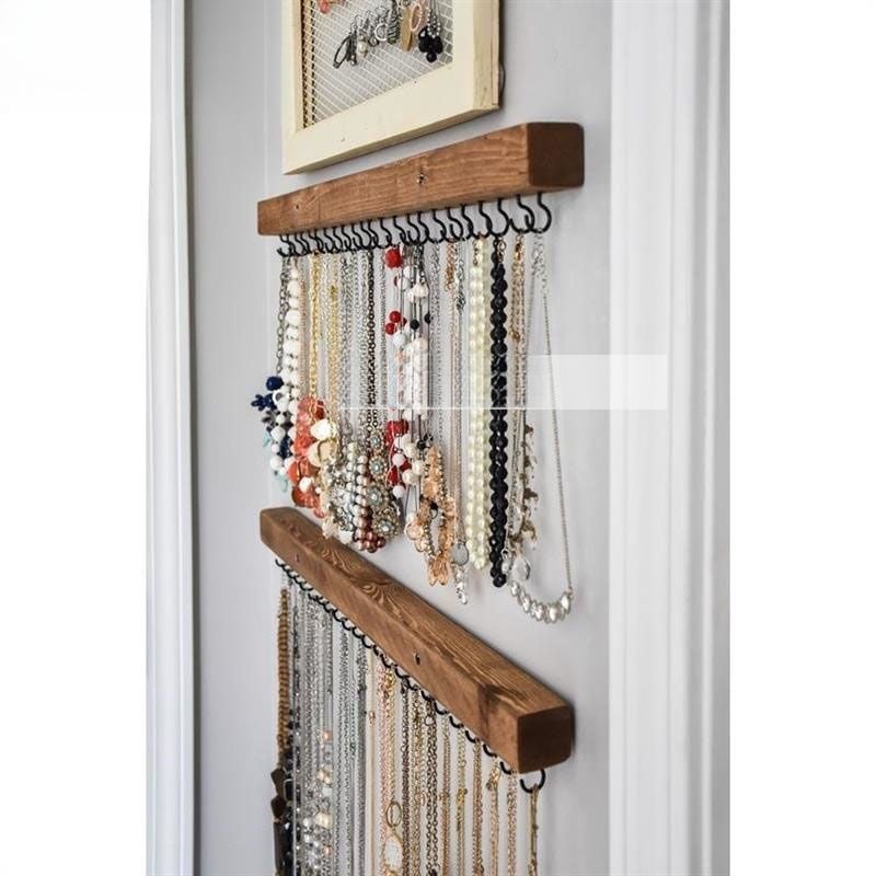 Raft de afișaj pentru bijuterii montat pe perete, metalic, stil artistic, nivel unic pentru coliere și cercei