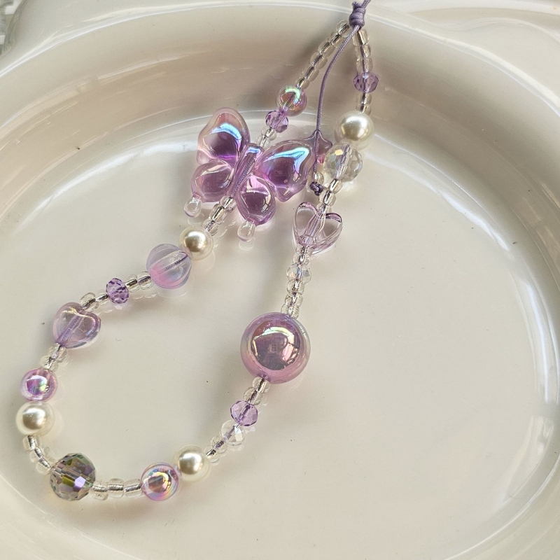 Lanac za mobitel i kameru od perlica s motivom leptira — ručna izrada, originalan dizajn Woo Handicrafts