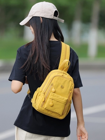 Geantă crossbody pentru călătorii casual, exterior din nailon, căptușeală din bumbac, închidere cu fermoar, impermeabilă