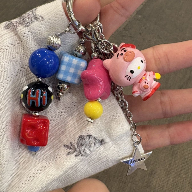 Traka za telefon Hello Kitty s lančićem od zvijezda (Hello Kitty motiv; lančić od zvijezda; ručno rađeno; PVC traka; prilagodljivo)