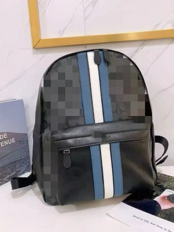 Pánsky kožený batoh pre biznis a cestovanie, pre 14-palcový notebook, objem 20–35L, pruhovaný vzor