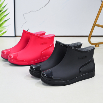 Ženske kišne čizme, vodootporne, protuklizne, gornji dio od PVC-a, niski 1-3 cm, slip-on