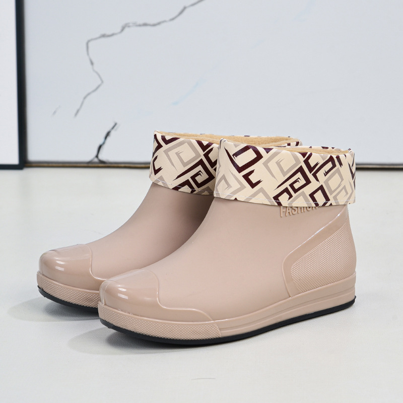 Ženske kišne čizme, vodootporne, protuklizne, gornji dio od PVC-a, niski 1-3 cm, slip-on