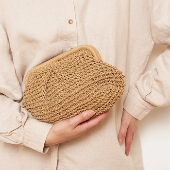 Френска плетена сламена чанта с презрамка за кръст — черупкова форма, полиестрова подплата, единична презрамка