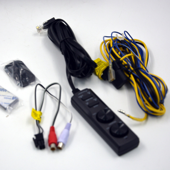 Regulator zvuka basa za automobilsku subwoofer jedinicu TS-130DA, kabelski upravljač, plastično kućište, težina 0,25 kg, za instalaciju i podešavanje subwoofera