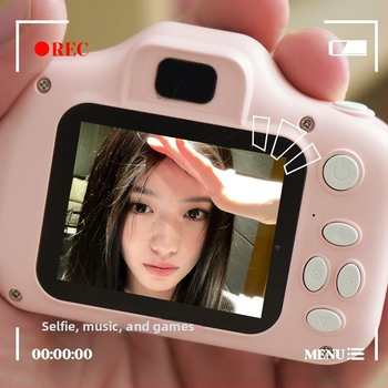 HD dviejų kamerų skaitmeninė kamera, nuotraukų perdavimas į išmanųjį telefoną, lengvas plastikinis korpusas, vaizdo stabilizavimas universitetų kelionėms