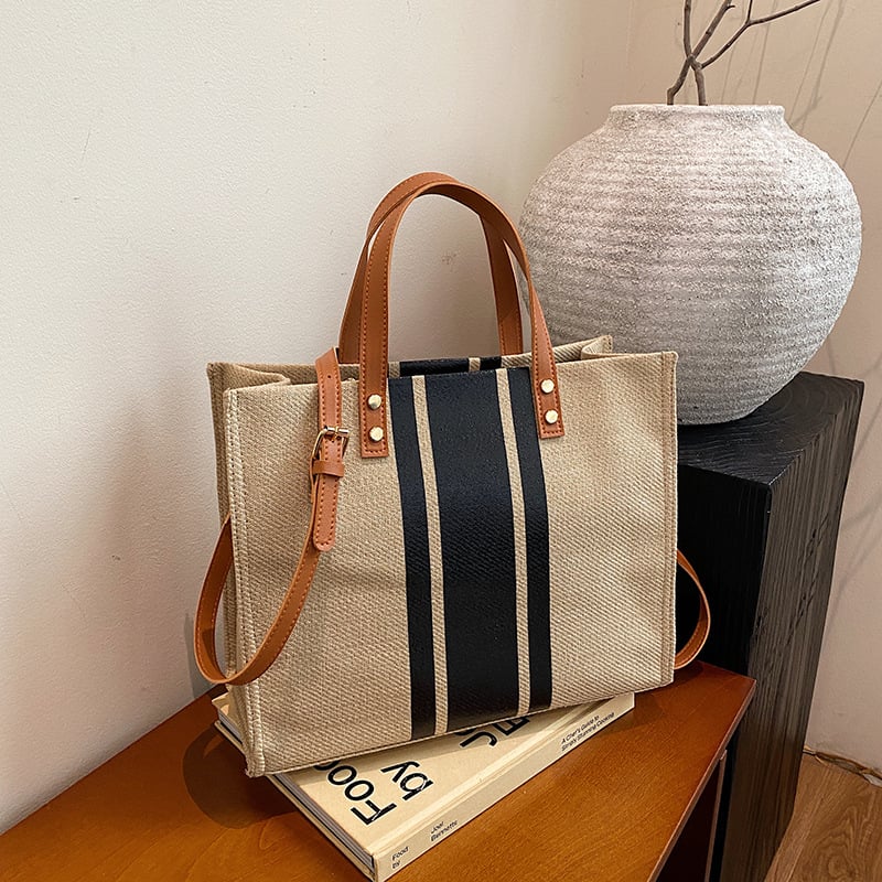 Дамска tote чанта с цип, памучно-ленен материал, хоризонтална квадратна форма, подплата полиестер, вътрешен джоб с цип и джоб за телефон