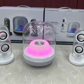 Bežični Bluetooth zvučnik s 5‑zvučnim sustavom, IPX5 vodootporan, Bluetooth 5.3, ugrađena baterija 4000–6000 mAh, nominalna snaga 40 W