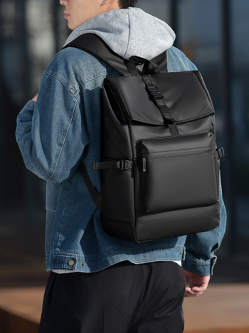 Nagy kapacitású laptophátizsák egyetemistáknak – utazáshoz, 10 hüvelykes laptop kompatibilis, rendkívül könnyű, kapacitás kevesebb mint 20 L