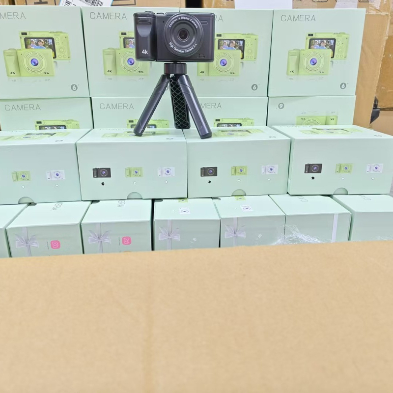 Cameră pentru copii Q9, obiectiv dual HD CCD, autofocus, înregistrare foto și video, card TF, corp ABS, peste 40 MP, autonomie 3–5 ore