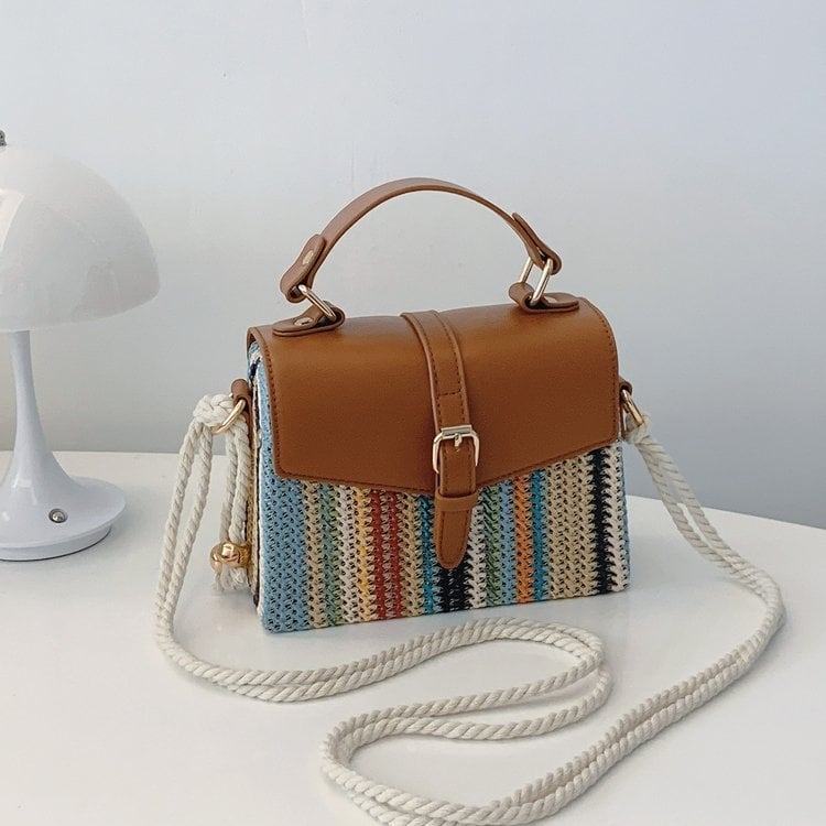 Torba od slame u korejskom stilu, horizontalni kvadratni oblik, tvrda, s jednom naramenicom, proljeće 2025