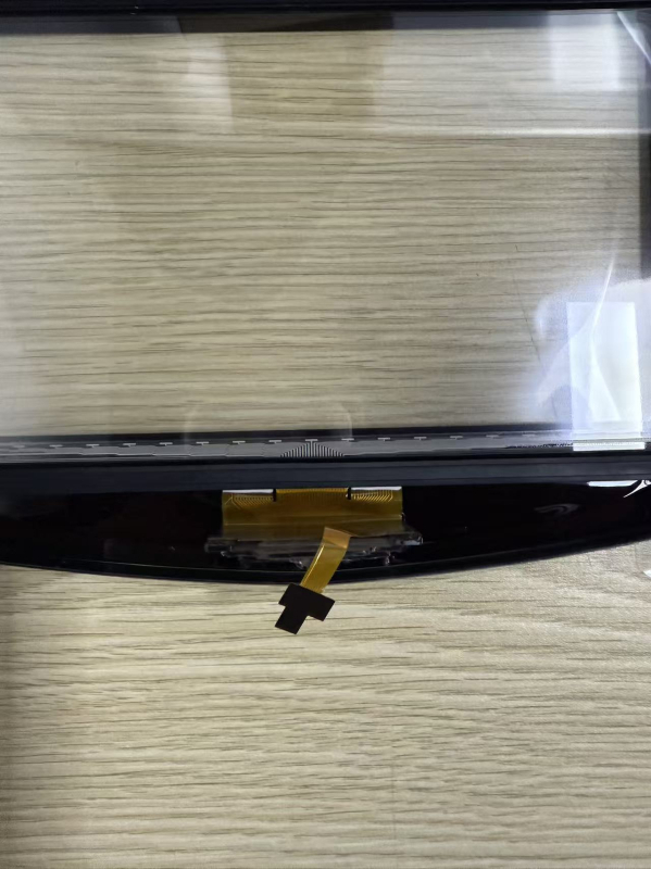 Cadillac CUE számára járműre szerelt LCD-monitor — kapacitív érintőképernyő, 1280x720 felbontás, modell CUE, kompatibilis XTS, ATS, SRX, CTS, anyag PC+üveg