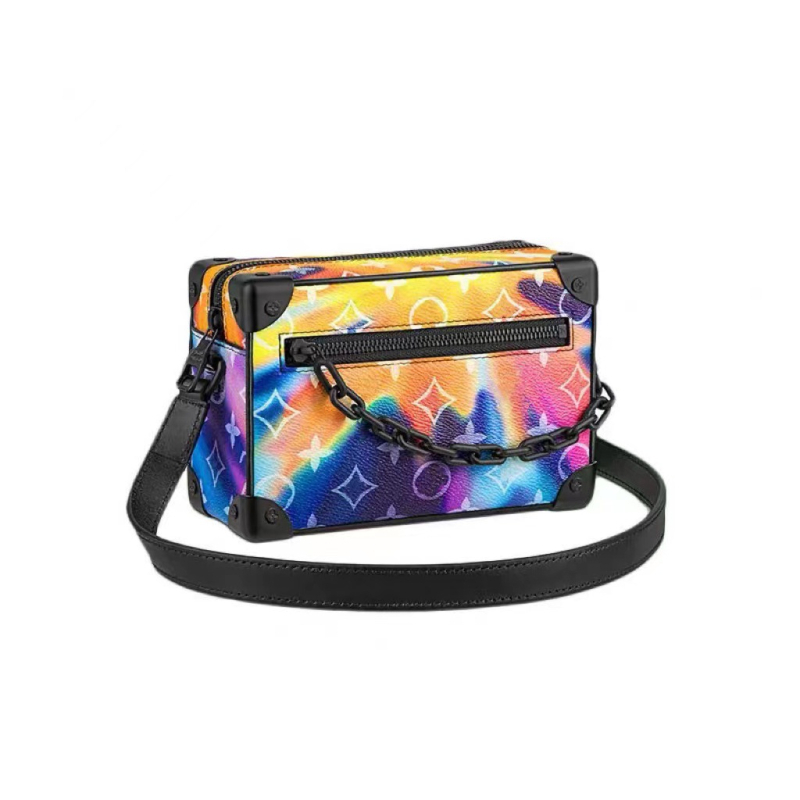 Geantă crossbody pentru bărbați cu model monogram, material PVC, impermeabilă, căptușeală din pânză, toamnă 2025