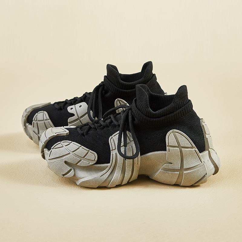 Ženske tenisice Flyknit, visok gornji dio, gumena potplata, prednje vezivanje, visina pete 3–5 cm, svakodnevna upotreba