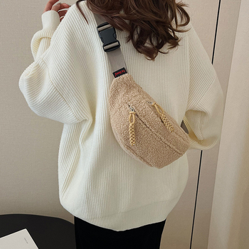 Geantă crossbody din pluș, stil urban, închidere cu fermoar, buzunar intern pentru telefon, căptușeală poliester