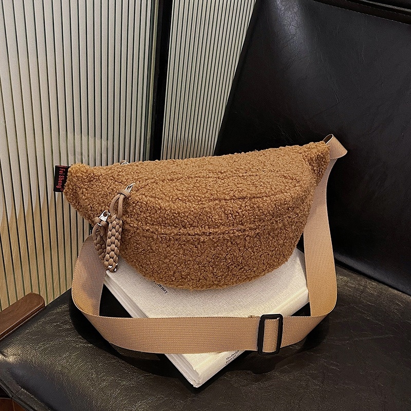 Geantă crossbody din pluș, stil urban, închidere cu fermoar, buzunar intern pentru telefon, căptușeală poliester