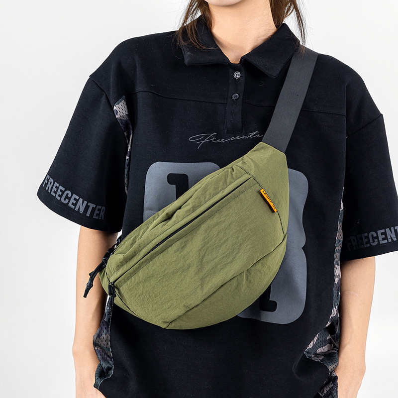 Studentska crossbody torba, urban minimalistički stil, Oxford tkanina, poliester podstava, velika kapaciteta, unutarnji džep za telefon i laminirani džep sa zatvaračem