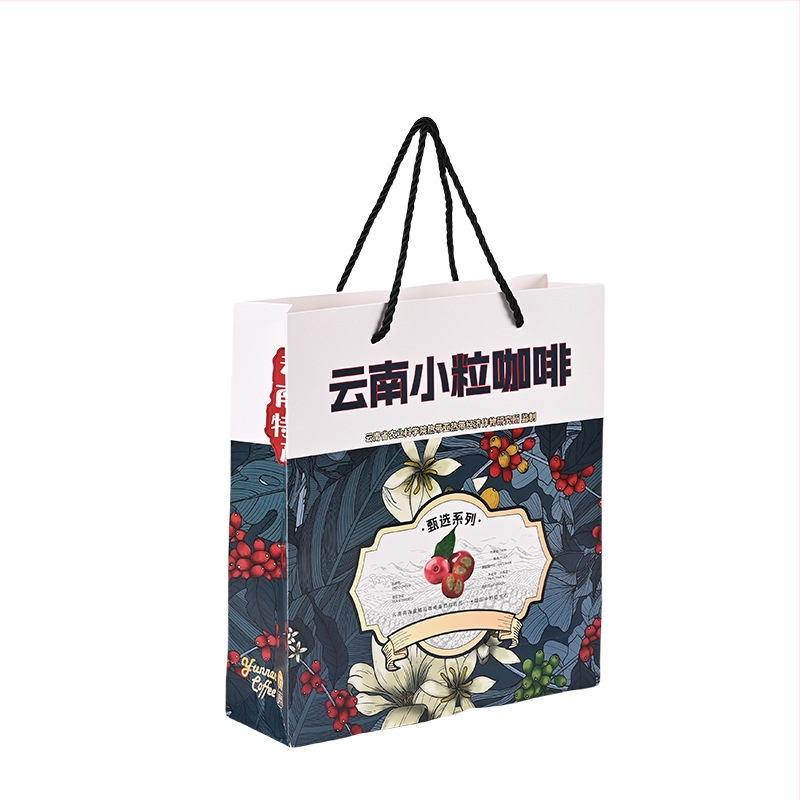 Kraft papīra dāvanu somas apģērbu veikaliem – maisa forma, logotipa druka, mazs pasūtījums