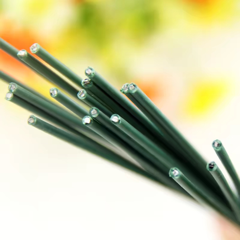 Umjetna cvjetna grana s plastičnim dijelom, željezna žica, gumirani debeli premaz, ručno izrađeno