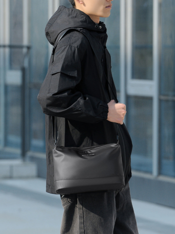 MACLE KIEON muška torbica preko ramena - stil National Tide New Wind, materijal koža s filmom, uzorak slova, vodootporna, ultra lagana