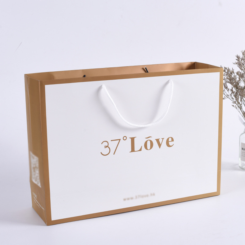 Kraft vrećica za darove s logotipom – offset tisak, oblik torbe