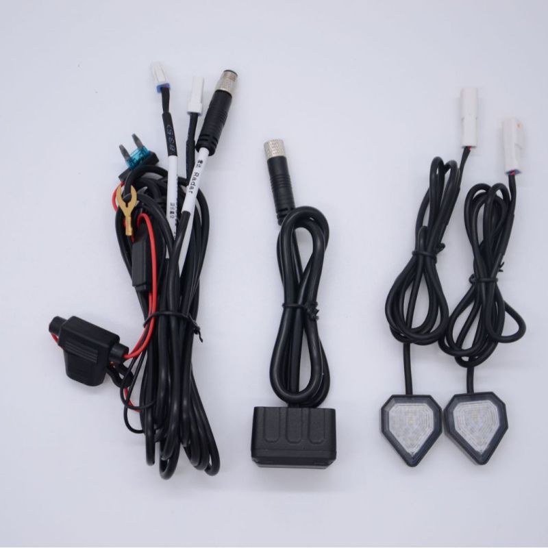 Zero Row MT-05 Motocikla aklo zonu monitors — 77 GHz mmWave radars, detekcijas diapazons 50 m, 12V barošana, skaņas atpakaļgaitas radars