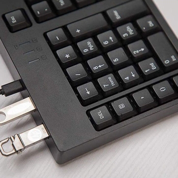 Balkezes vezetékes billentyűzet beépített két USB-hubbal, 109 billentyű, tenyér-támasz, ABS ház, háttérvilágítás nélkül