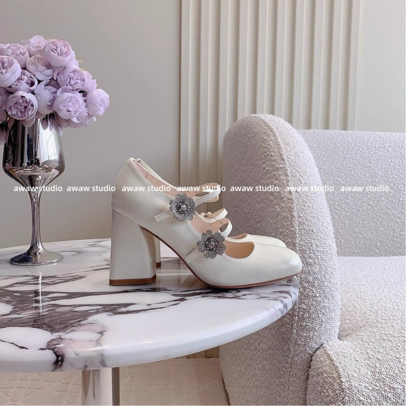 Pantofi Mary Jane pentru femei, vârf pătrat, piele lacuită, cataramă cu cristale în formă de floare, toc mic și gros, închidere cu cataramă, încălțăminte casual