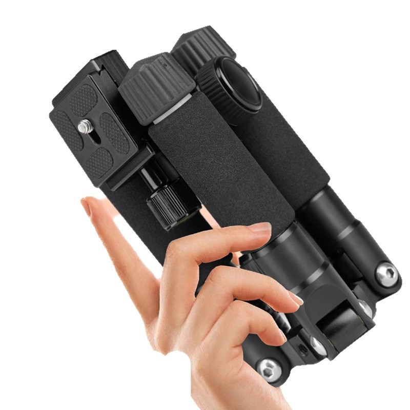 T226 mini stativ – aluminijska legura, 5 sekcija, kuglična glava, nosivost 6 kg, težina 776 g
