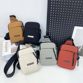 Unisex torba za prsa — vodootporan Oxford materijal, poliester podstava, zatvarač, džep za telefon, otvoren vanjski džep
