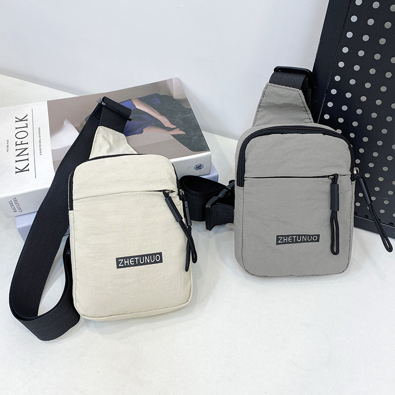 Unisex torba za prsa — vodootporan Oxford materijal, poliester podstava, zatvarač, džep za telefon, otvoren vanjski džep