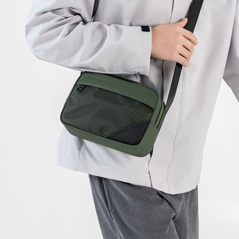 Muška crossbody torba s pretincima za kameru i putovnicu, višenamjenska torba za vanjske aktivnosti, velika kapaciteta (Materijal: otporan na ogrebotine; Podstava: Oxford; Funkcija: otporna na habanje; Pogodno za svakodnevnu uporabu)