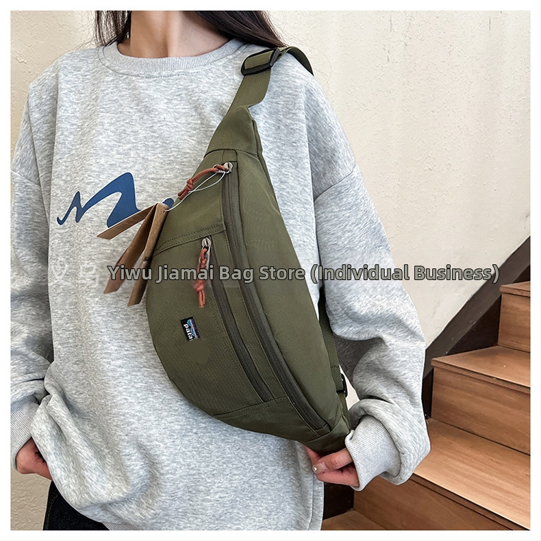 Geantă crossbody din nylon, în formă de dumpling, stil street, închidere cu fermoar, material moale, buzunar interior cu fermoar și buzunar pentru telefon