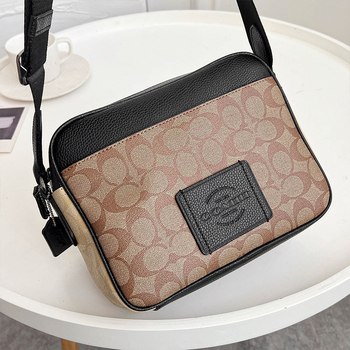 Geantă crossbody pentru cameră pentru bărbați - Urban Simplicity, Piele naturală, Textură Lychee, Piele de vită top-grain, Impermeabilă