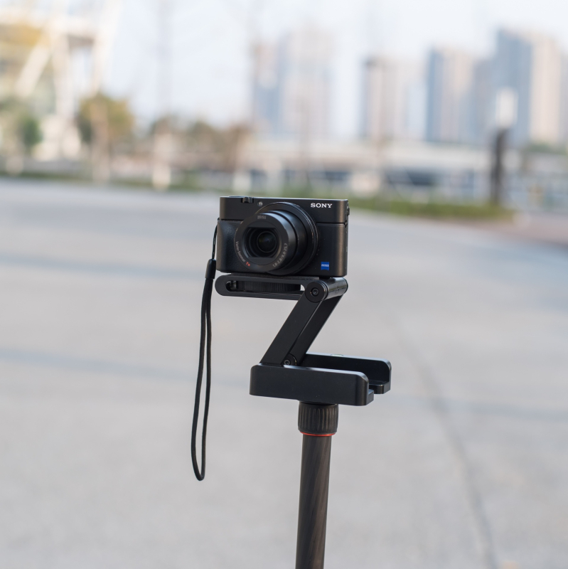 GoPro Gimbal, tip Z, pliabil din plastic, Kedebao; plastic; rotire orizontală 90°; limită de rotație 360°; viteză 360