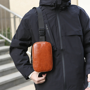 Geantă din PU piele, stil street fashion, fermoar, buzunar ID interior, căptușeală din poliester