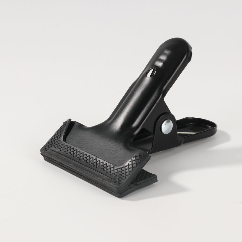 Kovová svorka na fotografické vybavenie pre statív/PTZ — pevná, z železa s práškovaným povrchom