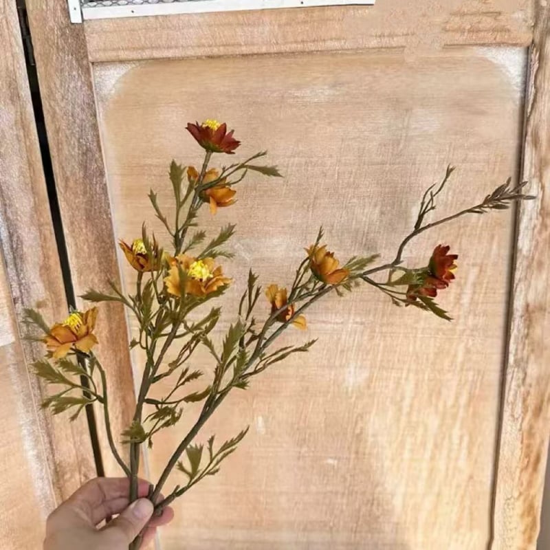 Cvjetni buket od umjetnih svilenih cvjetova - margarete, u stilu ulja za kućnu dekoraciju; izrada: oblikovanje, flokiranje, reljef; sorta: margareta; namijenjeno za vjenčanja, fotografije na otvorenom, kućnu dekoraciju