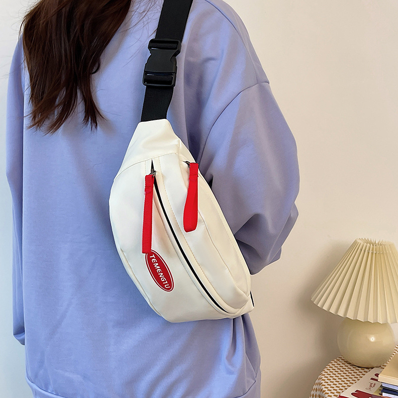 Nylon deréktáska nőknek – 2018 tavaszra kiadás, Mix‑and‑Match stílus, bélés nylon, cipzáras zárás
