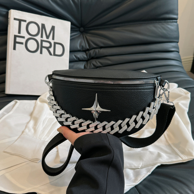 PU kožená sedlová taška s retiazkovým popruhom, zips, vrecko na telefón, vnútorný priestor, mestský štýl