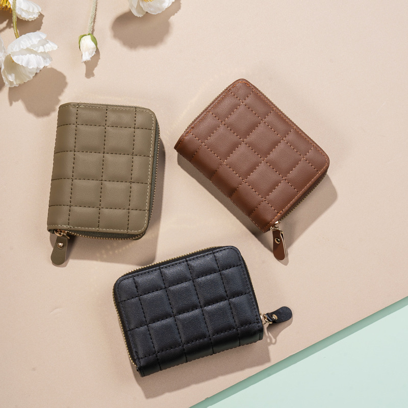 Ženski PU novčanik sa zatvaračem — ultra lagan, otporan na habanje, podloga od sintetičke kože, gradski minimalistički stil, jednobojni uzorak.