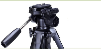 Yunteng 668 Stativ za Kameru | Aluminijska legura | Za kamere | 4 sekcije | Nosivost 3 kg
